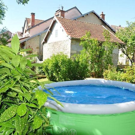 Maison Confortable Ornans + Jardin Dış mekan fotoğraf